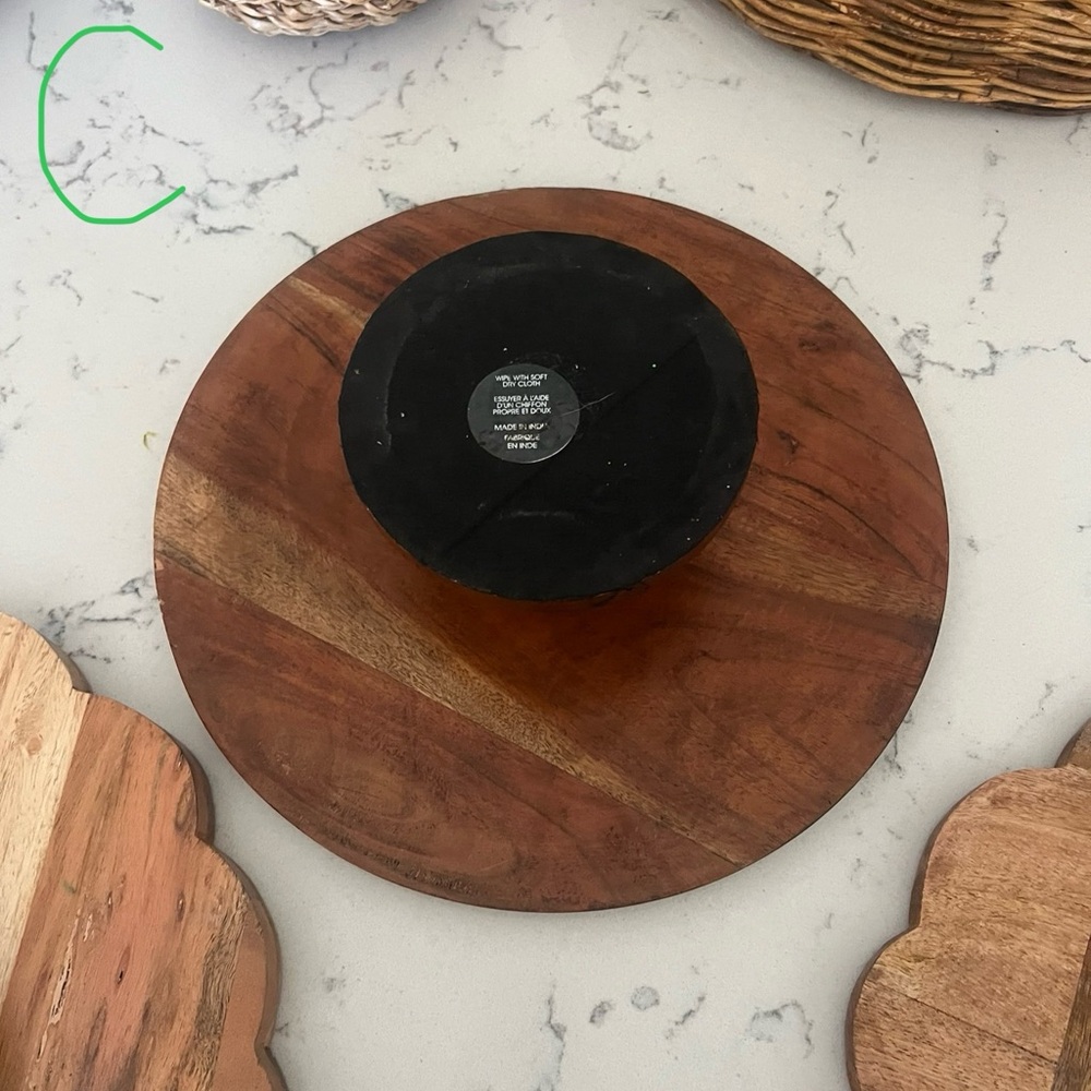 Cake stand wooden pedestal walnut mid tone with rim for cloche - Picture 4 of 4